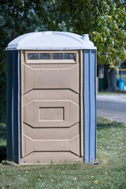 Affordable portable toilet rental in Summit, AZ